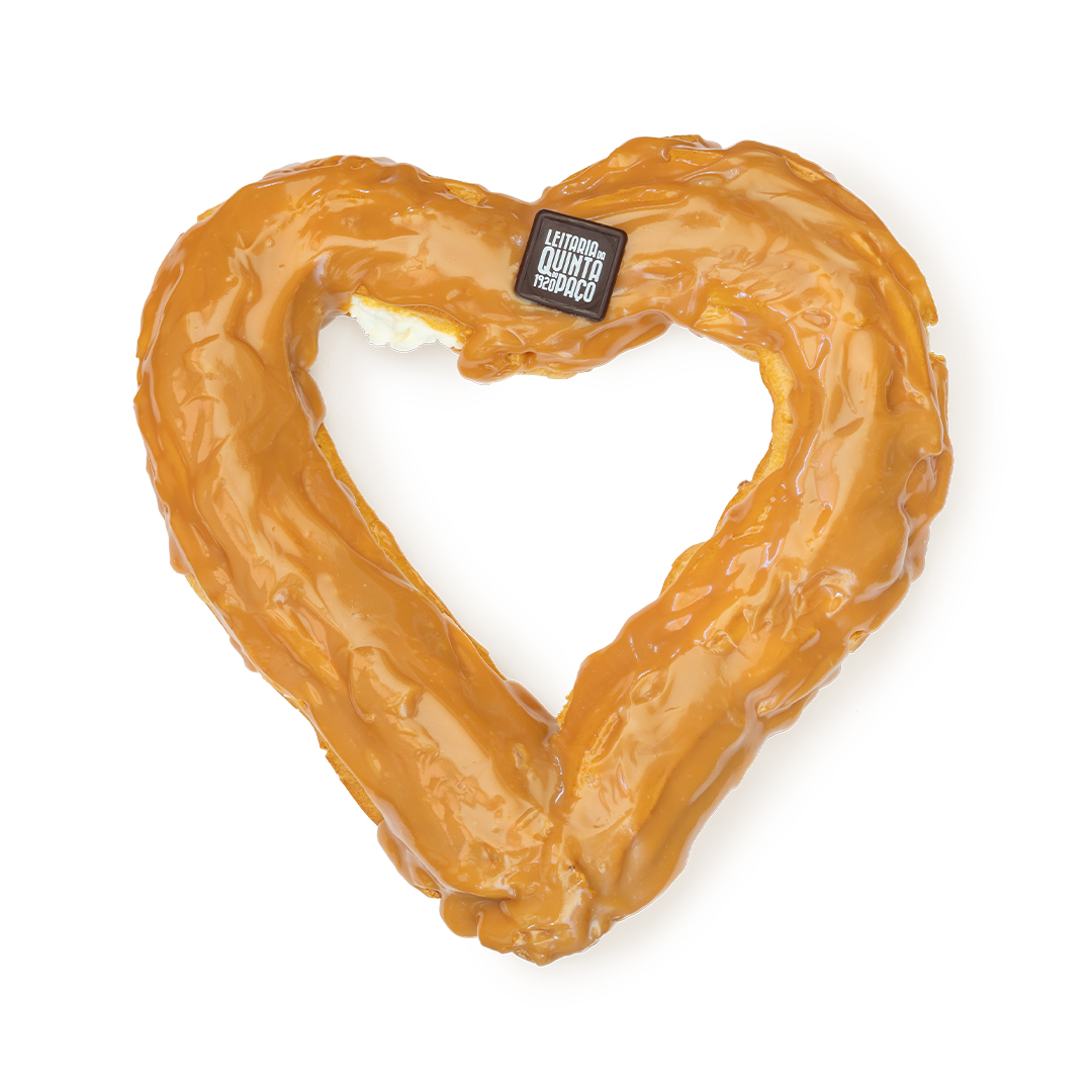 CARAMEL HEART ÉCLAIR