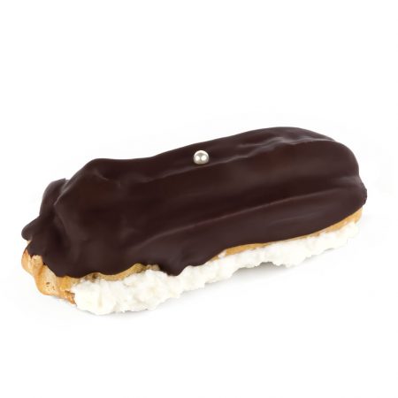 ÉCLAIR NEGRO COM CHANTILLY (G)